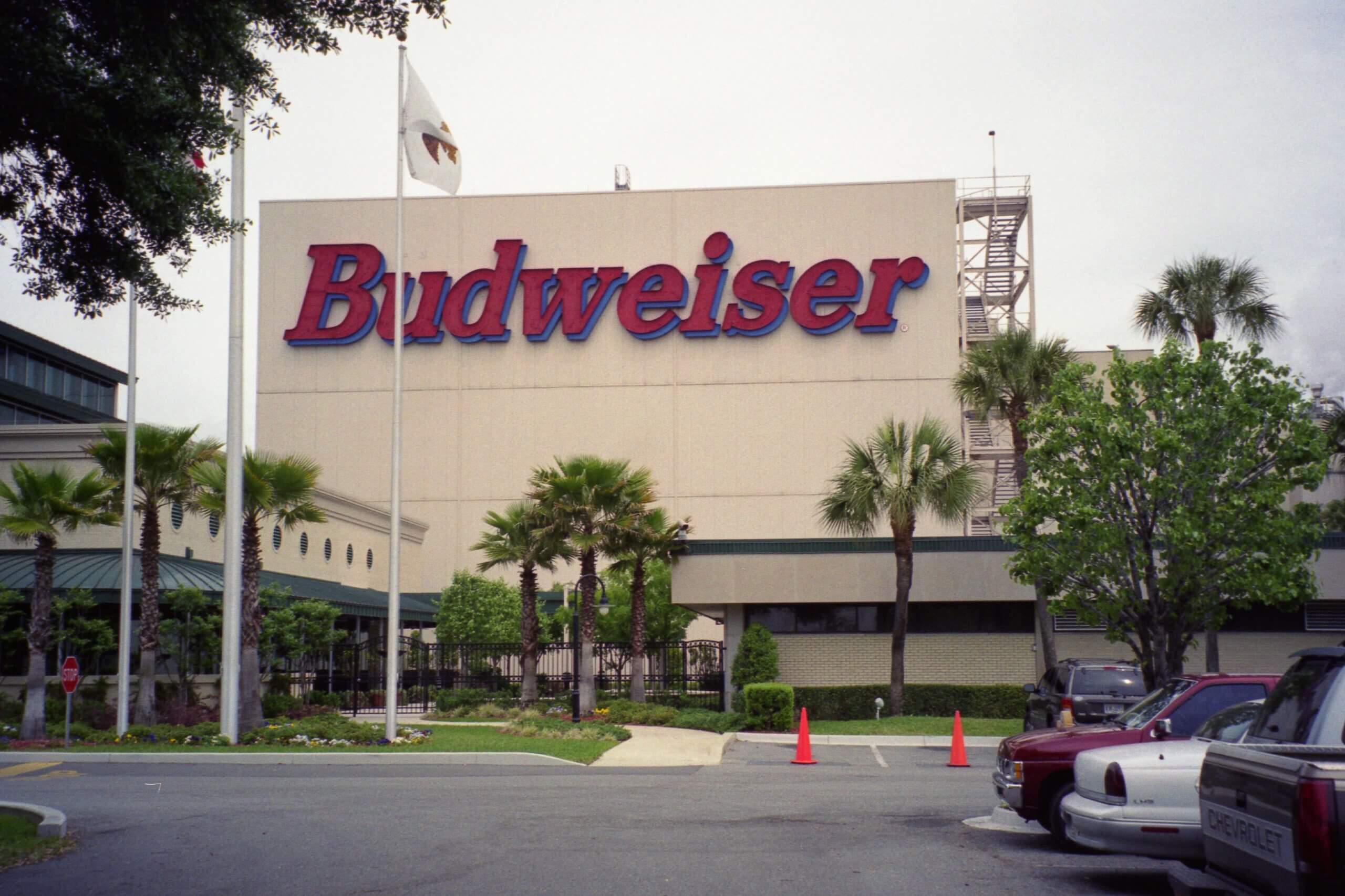 Anheuser-Busch to produce Stella Artois in St. Louis as part of $1B  investment - St. Louis Business Journal