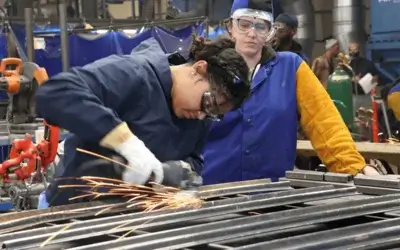 Florida sees record surge in apprenticeships, thousands complete training